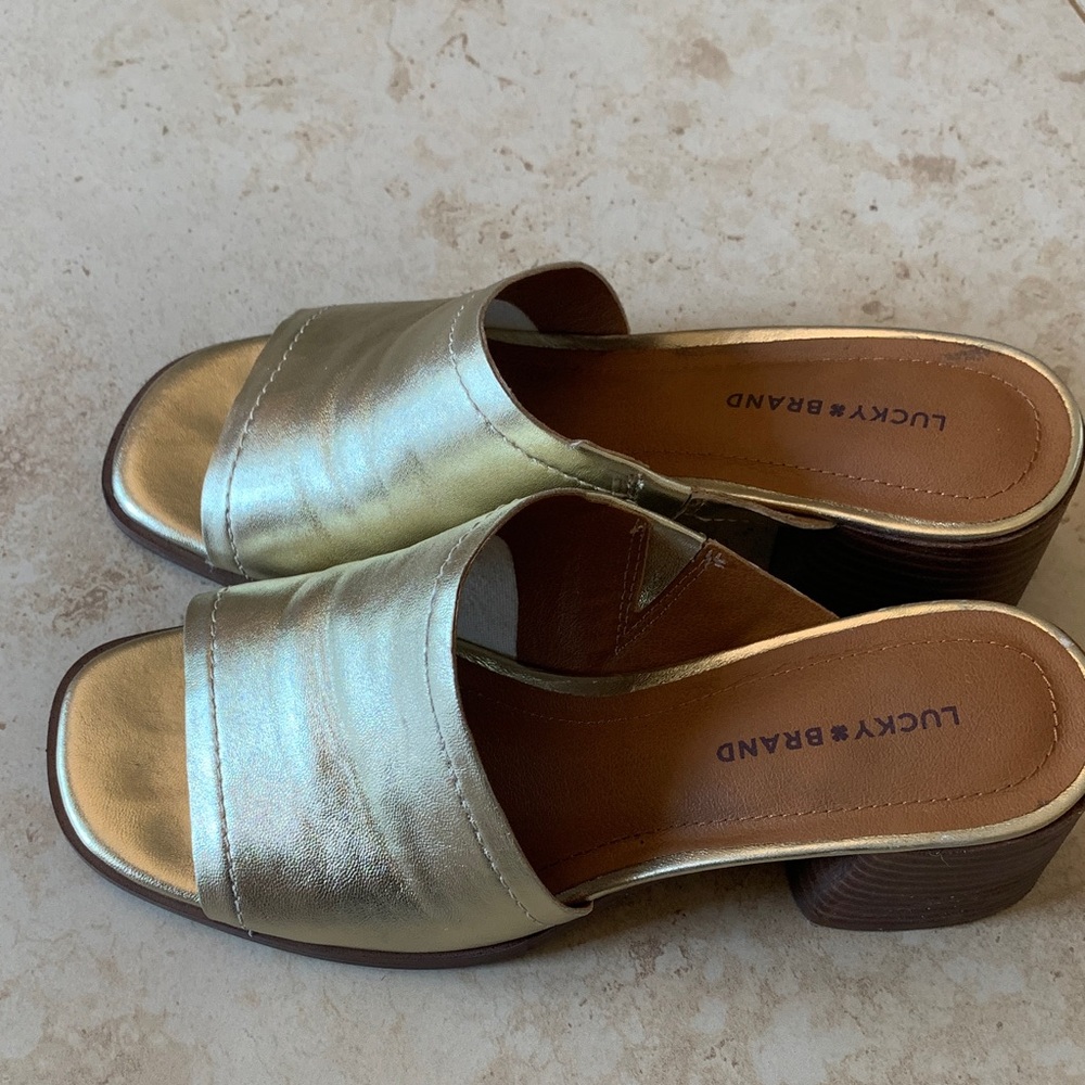 Lucky Brand Slip On Leather Upper Shoes.